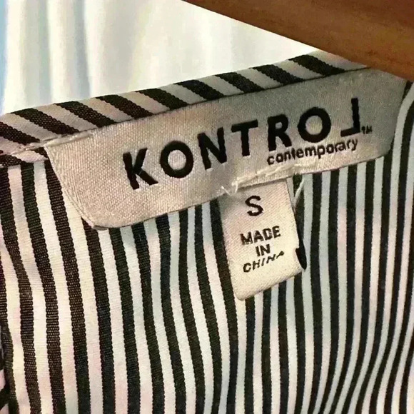 Kontrol Pinstripe Blouse With Bell Sleeve And Embroidered Flowers. Womens Size S - Picture 7 of 8